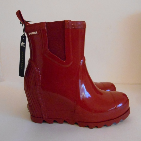 sorel joan rain wedge chelsea gloss